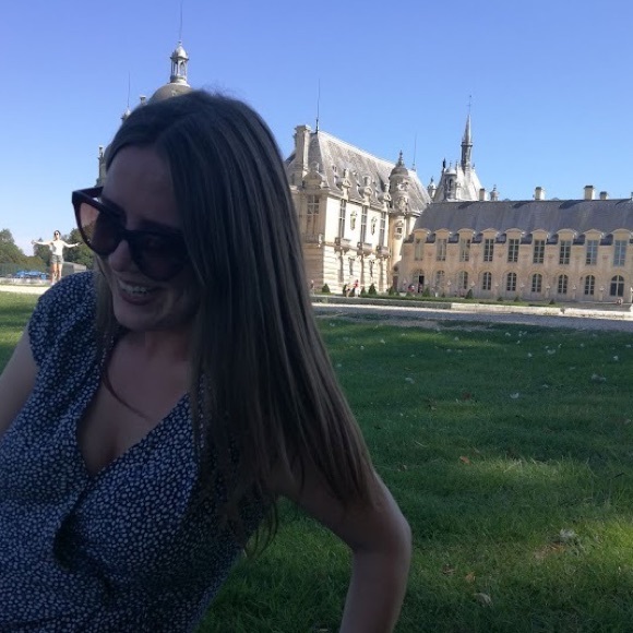 Meet your Posher, Katie - Picture 1 of 1